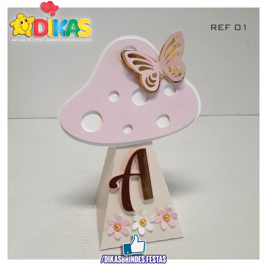 CAIXA TIPO "PIRÂMIDE" PERSONALIZADA - BORBOLETA / JARDIM ENCANTADO