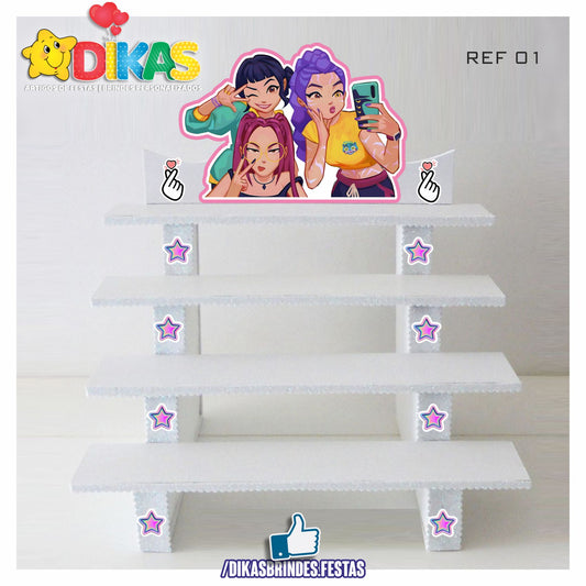 SUPORTE "ESCADOTE" PARA DOCES (4 DEGRAUS) - GUERREIRAS DO K-POP